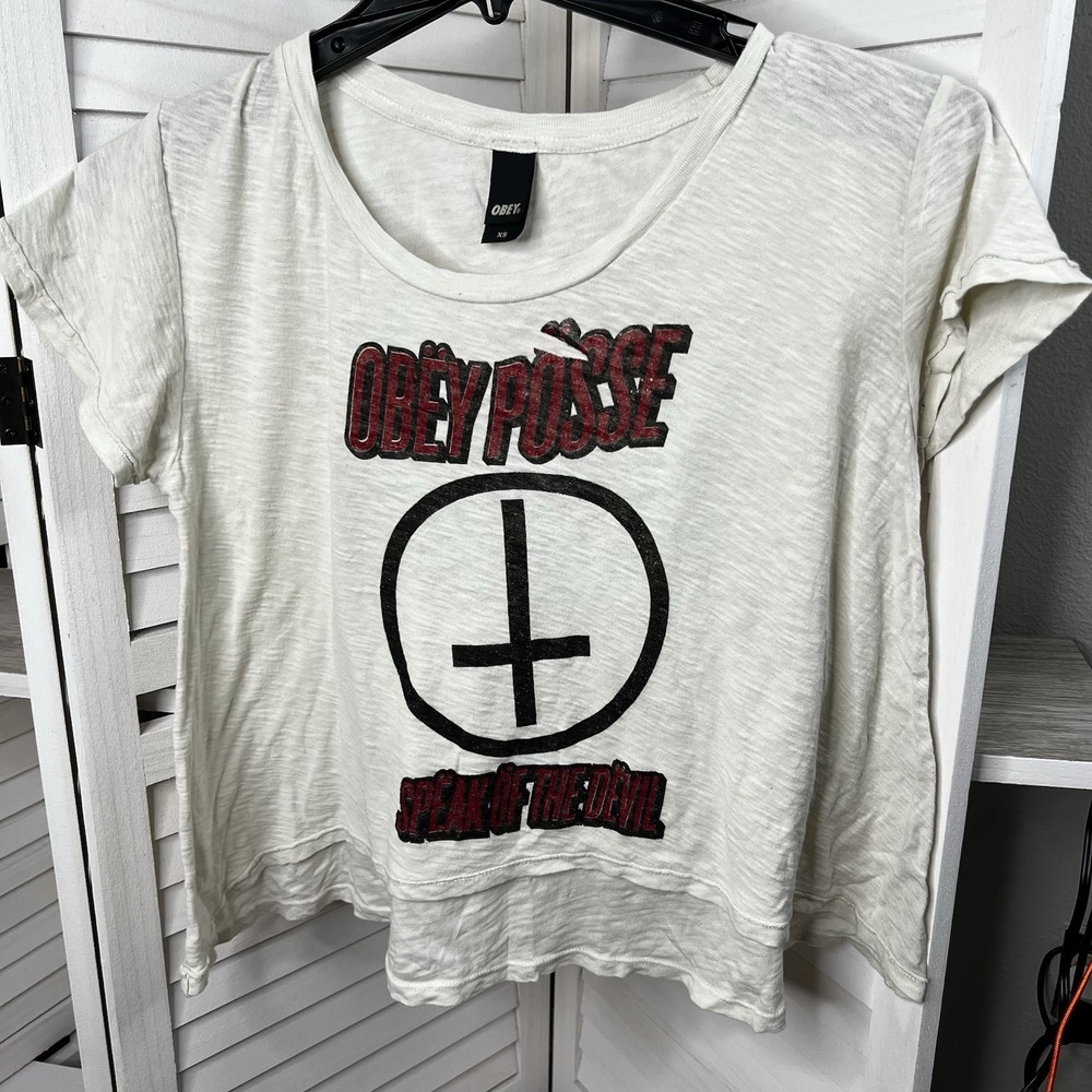 OBEY Posse Speak‎ Of The Devil Women's Cropped Oversized T-shirt Size X small
